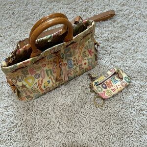 Dooney & Bourke Purse